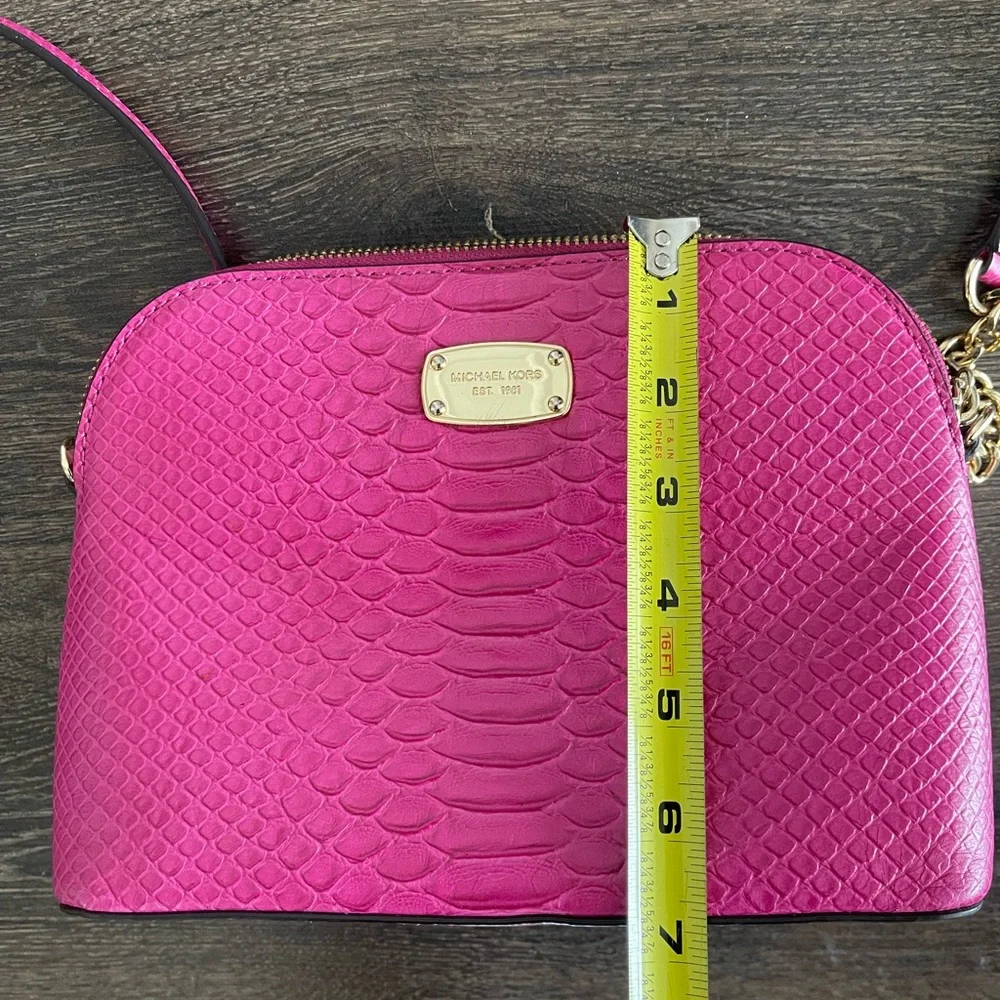 Micheal Kors Pink Crossbody Bag